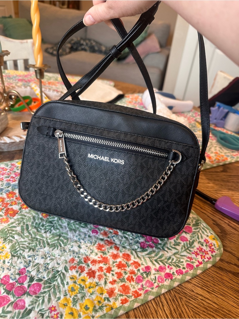 Michael Kors Jet Set Large Crossbody Bag Black Signature Logo Chain Detail - Picture 13 of 13